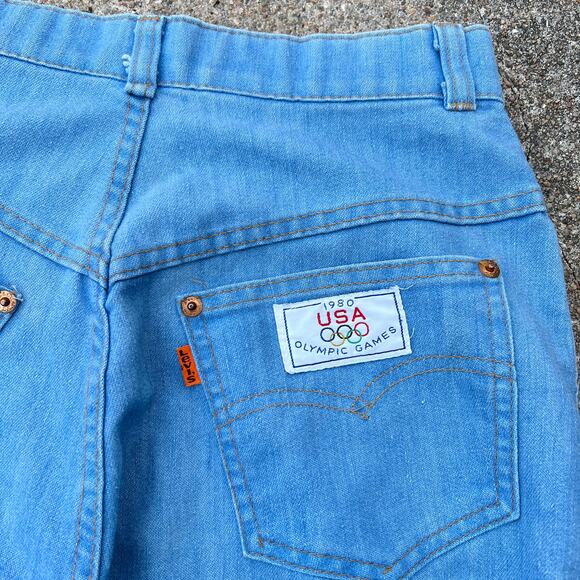 Vintage 80s USA Olympic Games Levi’s Jeans Size 26” Wide Straight Leg - Picture 3 of 8